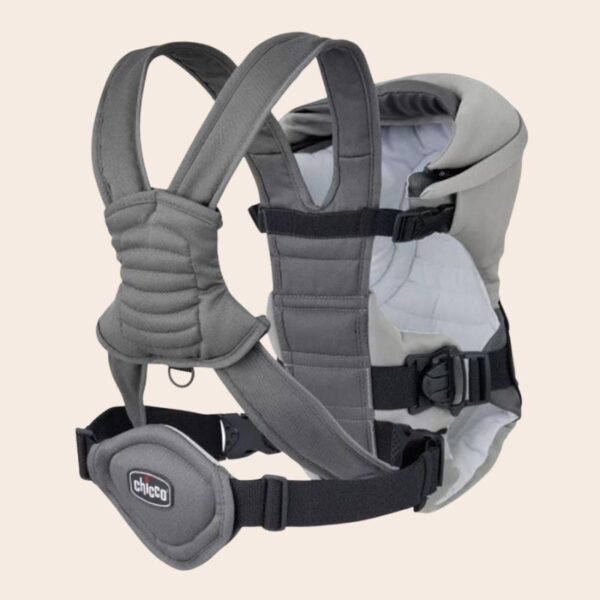 Chicco soft and dream baby carrier face in and face out position