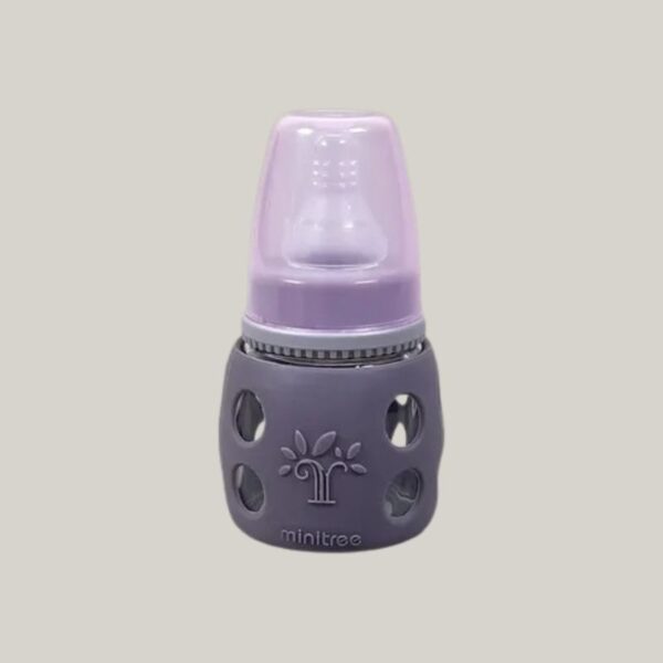 glass freeder with cover silicone nipple